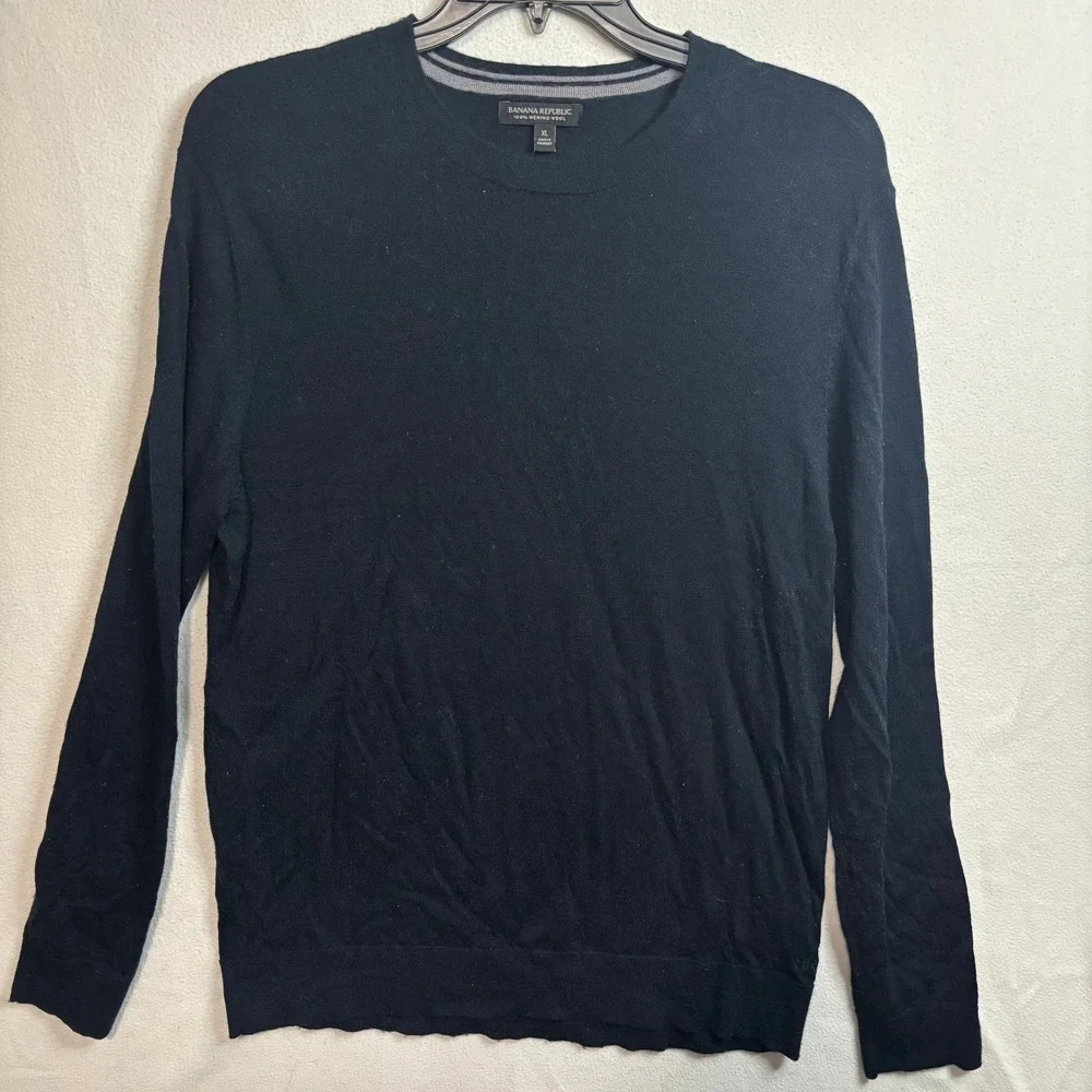 Banana Republic Mens XL Black 100% Merino Wool Crewneck Sweater Lightweight Knit